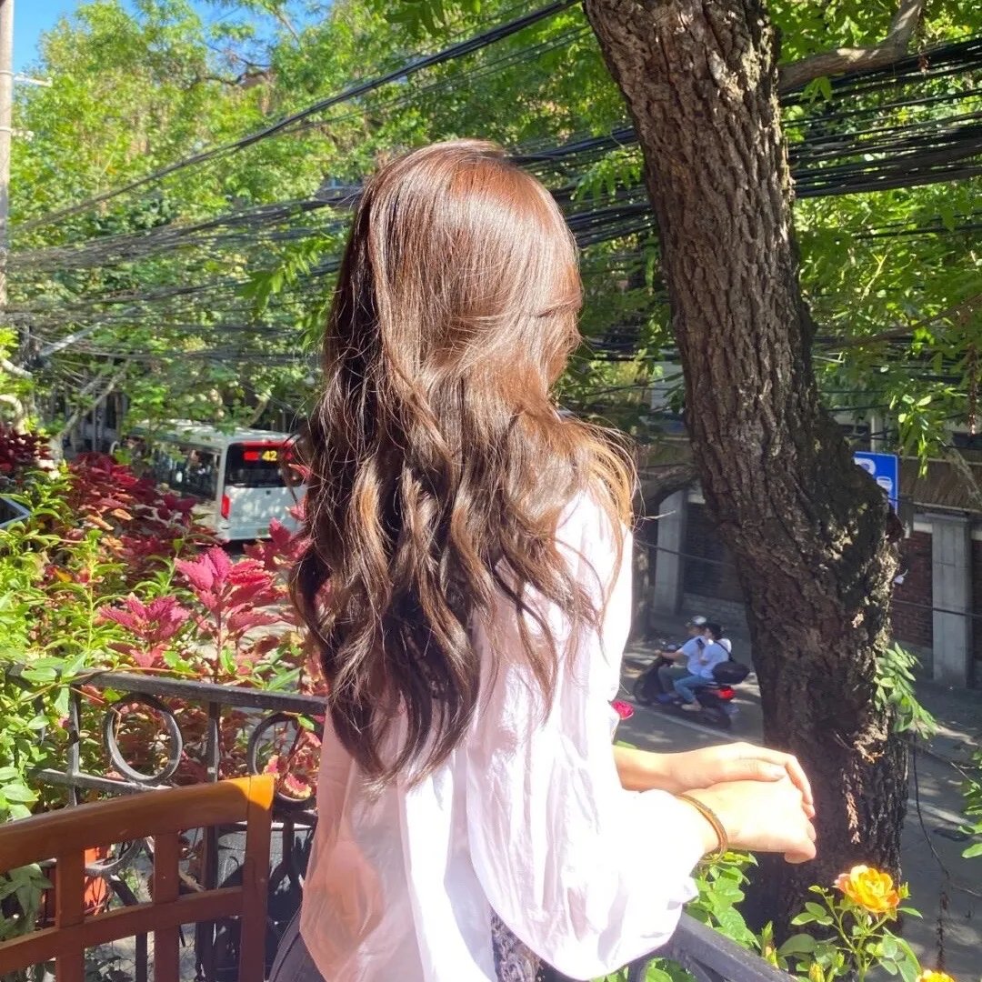 玉女含苞朵朵开
